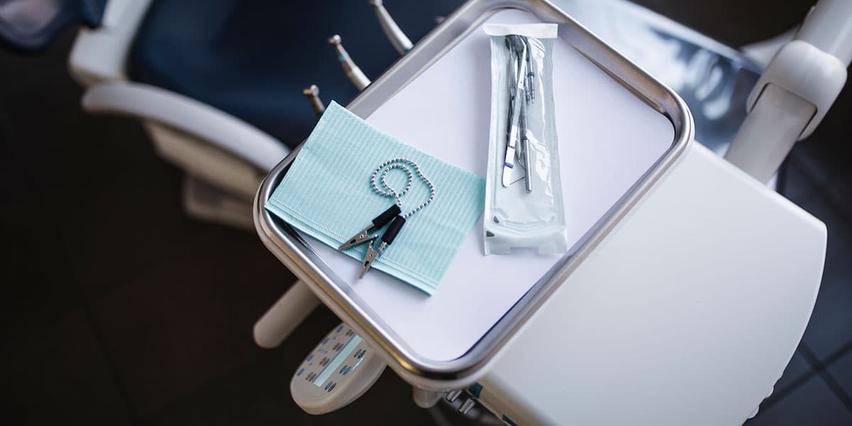 Dental trauma decorative image